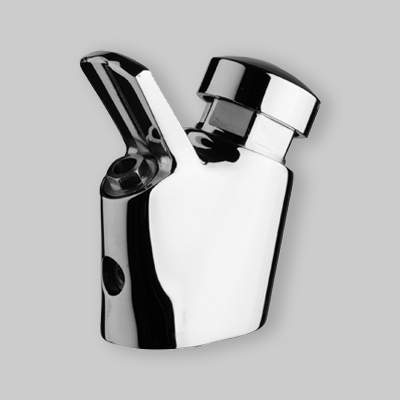 RUBINETTO A PULSANTE CON GETTO PARABOLICO 1/2"